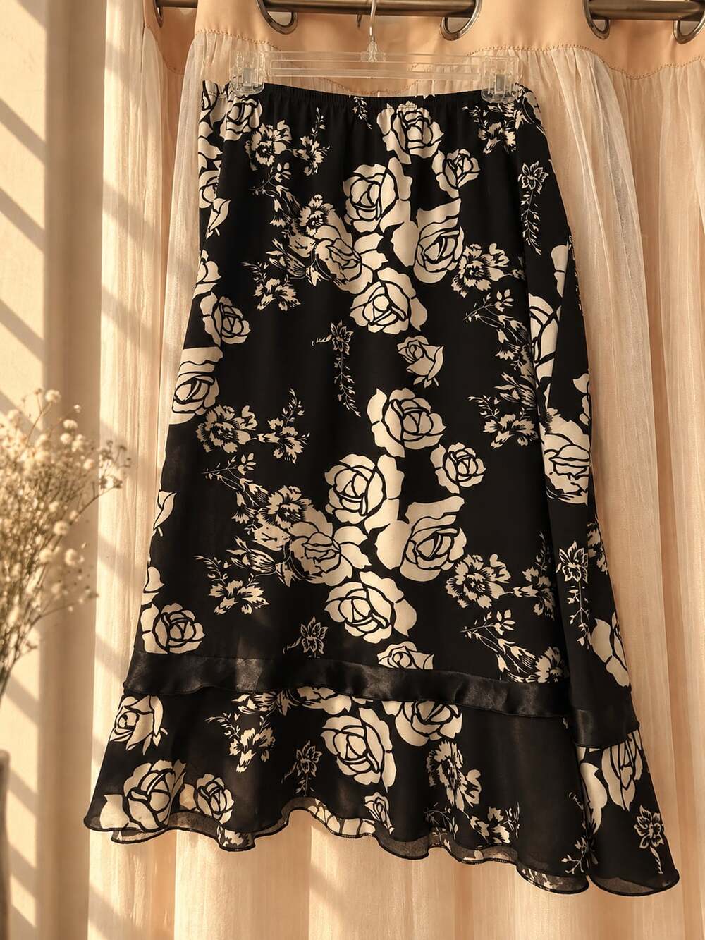 Believe Floral Midi Skirt Size XL Black White Roses Chiffon Ruffle